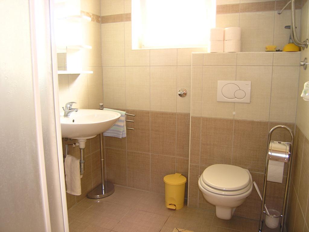 Apartmani Bakran Krk Town Exteriér fotografie
